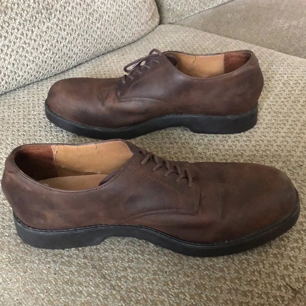 GH Bass & Co. Genuine Bucs casual dress shoes - Picture 2 of 14